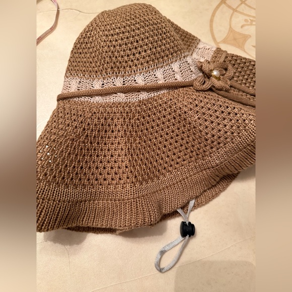 Crochet Bucket Hat - Picture 4 of 10